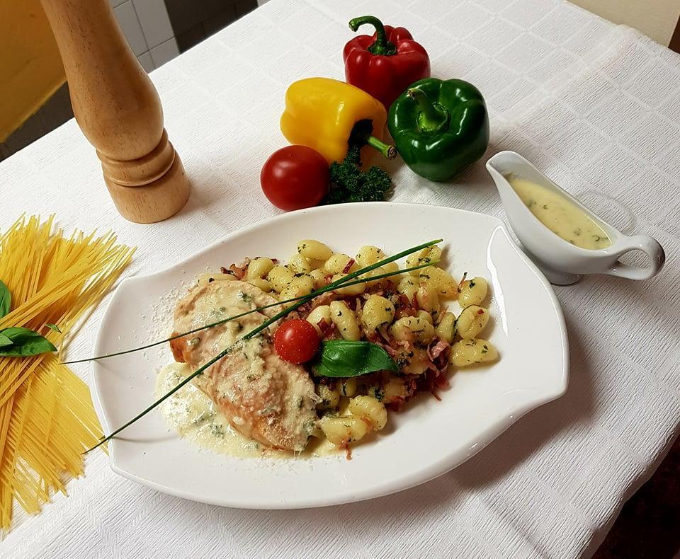 Tre Soli Appartements Restaurant ショペルナウ エクステリア 写真